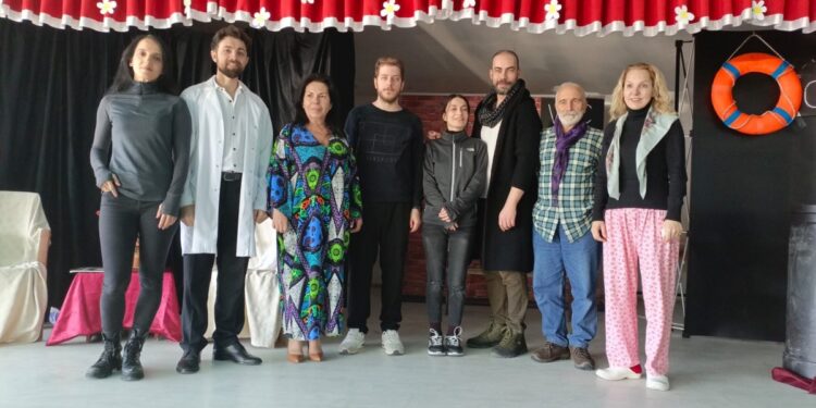 Giyadîn Belediyesi’nden tiyatro gösterimi