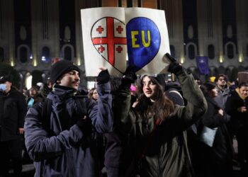 Gürcistan | AB katılım sürecini askıya alan hükümete karşı tepkiler büyüyor
