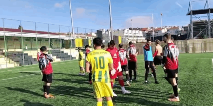 Güvenlik Güçleri Geç Kaldı, Maç Ertelendi