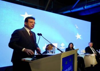 Halkın iradesi ayaklar altına alınıyor