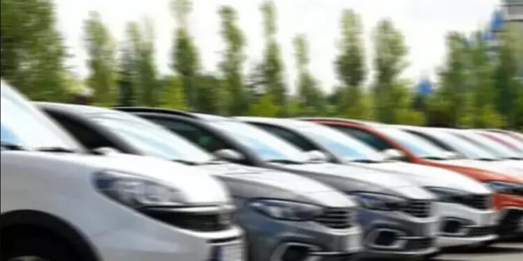 İkinci el taşıt satışında 6 ay-6 bin kilometre kısıtlaması uzatıldı