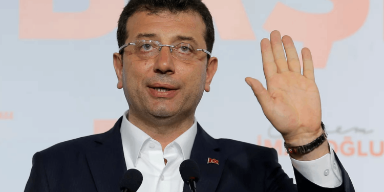 İmamoğlu'ndan İktidara Çok Sert Sözler: 'Bizi Öyle Hacizle Durduramazsınız! Şaka Gibi, Komedi Filmi...'
