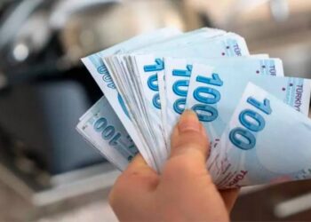 İnilmeyen havalimanını inşa edene para var, asgari ücretliye yok