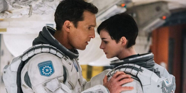 Interstellar 10 Yıl Sonra Bile Salonları Doldurdu
