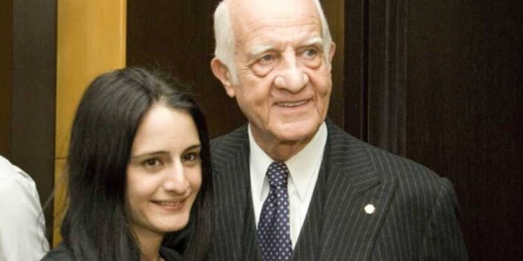 İpek Kıraç’ın açtığı vasi davasında, "İnan Kıraç hangi toplantıda olduğunun farkında değildi" belgesi