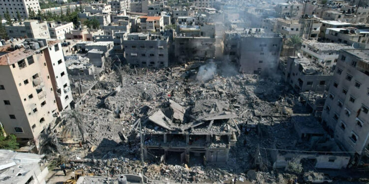 İsrail Kana Doymuyor! Gazze'de Can Kaybı 44 bin 664 Oldu