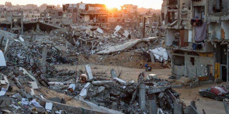 İsrail, Lübnan ve Gazze’de öldürmeye devam ediyor