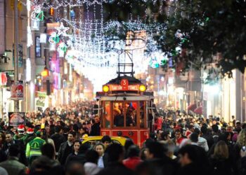 İstanbul'da yılbaşı için 55 bin polis görevlendirildi