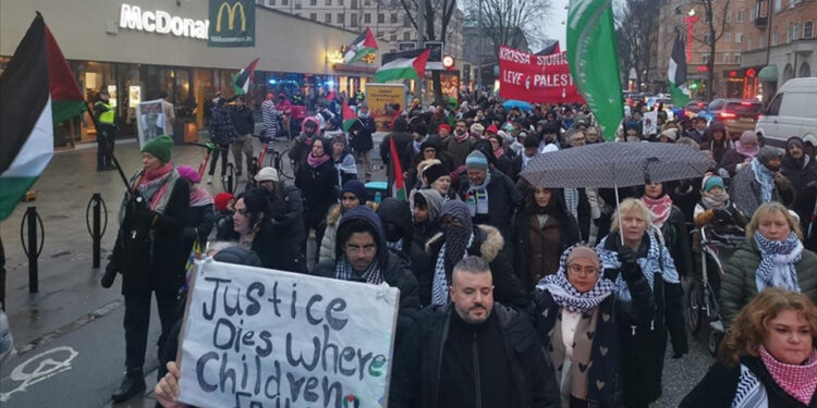 İsveç'te Dikkat Çeken İsrail Protestosu