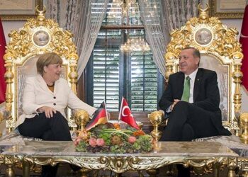 İtibarından tasarruf etmeyen Cumhurbaşkanı, yetkisini kullanacak mı?