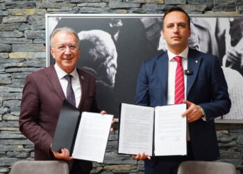 İzmir Barosu ve Bornova Belediyesi arasında iş birliği protokolü imzalandı