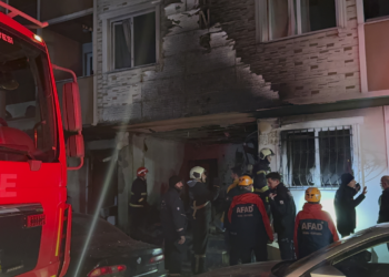 Kocaeli'de Aynı Sokaktaki 2 Binada Doğal Gaz Patlaması