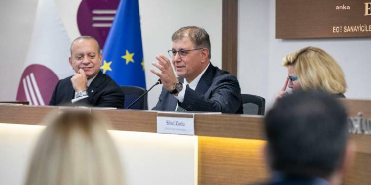 Kredi verseler de vermeseler de yapacağız!