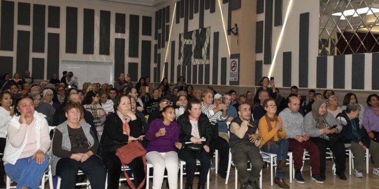 Kuşadası Erdoğan Öven Engelliler Köyü öğrencileri, hayallerindeki mesleğe yapay zekâ ile kavuştu