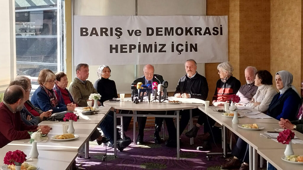 MHP Lideri Bahçeli'nin Tarihi Çağrısının Ardından... 39 Aydından 'Barış ve Demokrasi Hepimiz İçin' Bildirisi