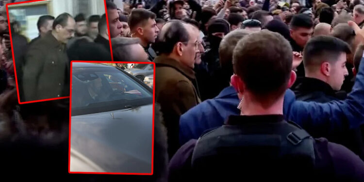 MİT Başkanı İbrahim Kalın'ın Şam Ziyareti: Görüntüler Gündem Oldu... Makam Aracını Neden Colani Kullandı?