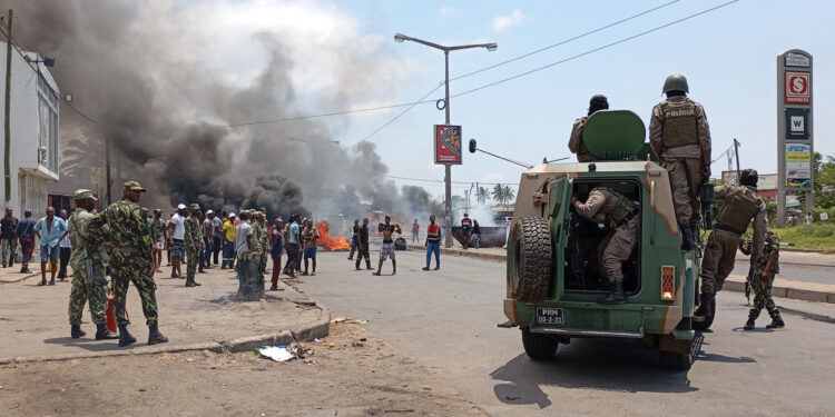 MOZAMBİK | Seçimlerden bu yana devam eden kaosta en az 90 kişi hayatını kaybetti