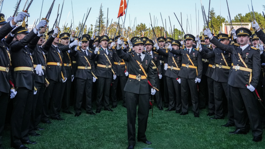 MSB'den Teğmenler İçin Yeni Açıklama