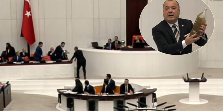 Meclis’te ‘pis su’ gerginliği: Murat Kurum CHP’li vekilin getirdiği şişeyi fırlattı