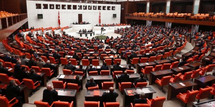 Meclis'teki bütçe görüşmeleri yarın başlıyor