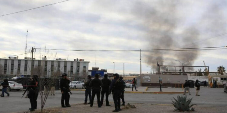 Meksika'da Hapishanede İsyan! Mahkumlar Mobilyaları Ateşe Verdi: 2 Ölü