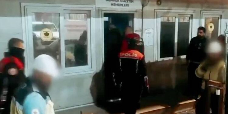 Mersin'de gümrük operasyonu; aralarında kamu görevlilerinin de bulunduğu 114 kişi gözaltında