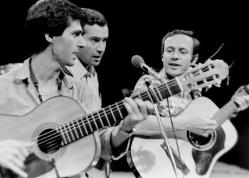 Modern Folk Üçlüsü’nün efsane ismi hayatını kaybetti: Nil Karaibrahimgil’in acı günü