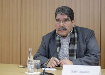 Müslim: HTŞ’yi ‘terör örgütü’ olarak görmüyoruz, bize adım atarlarsa…