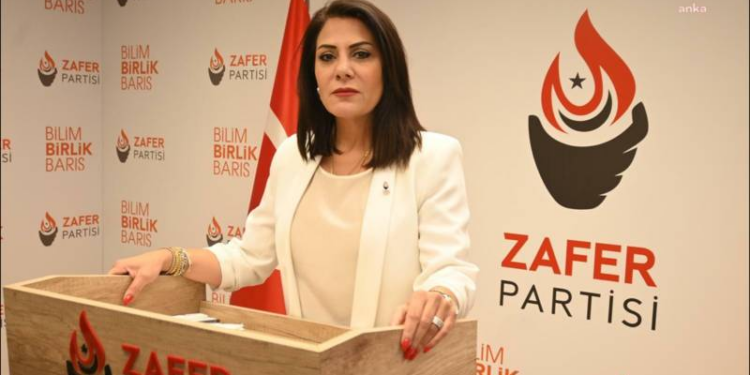 Omuzlar üzerinde yükselen kadınların temsili, eşitliği, zaferleri değil ne yazık ki tabutları oldu