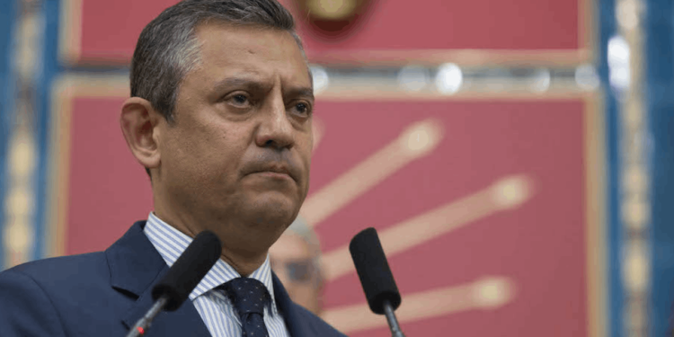 Özel'den İktidara Suriye Tepkisi