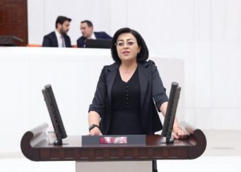 Öznur Bartın: Savaş bütçesi yüzde 65 arttı