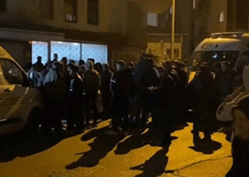 Polis, alacak-verecek nedeniyle tartıştığı kişilere ateş açtı; 2 ölü