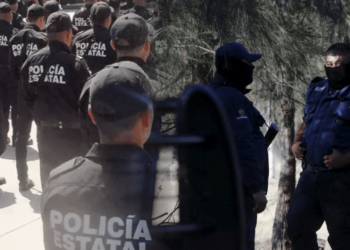 Polisten Polise Büyük Operasyon! 100'den Fazla Gözaltı Var