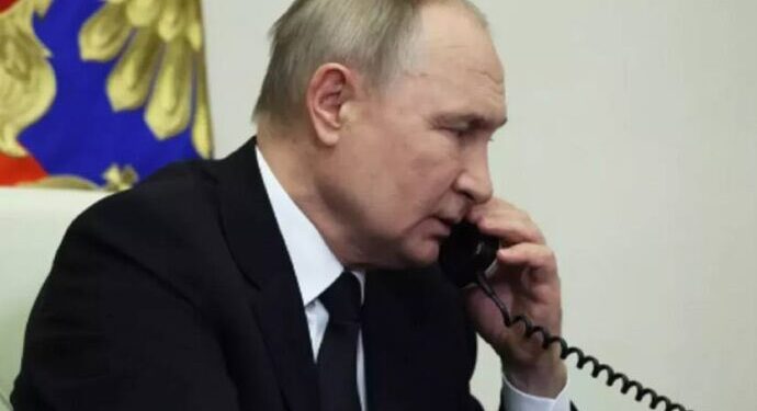 Putin, uçak kazası için Aliyev’den özür diledi