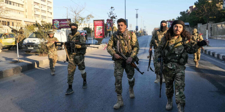 SURİYE | HTŞ Hama’da durduruldu, YPG Tel Rıfat’ı kaybetti