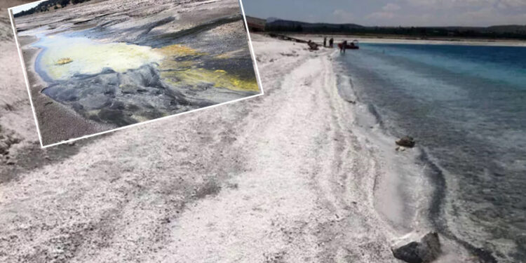 Salda Gölü alarm veriyor: 5 yılda 3 kilometrekarelik yüzey alanı kayboldu