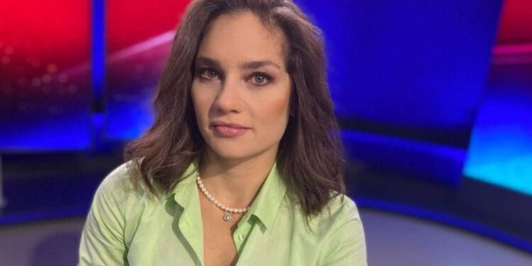 Salih Müslim röportajı nedeniyle gözaltına alınan Nevşin Mengü, adli kontrolle serbest bırakıldı