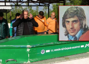 Şarkılarıyla Bir Döneme Damga Vurmuştu: Sanatçı Kenan Küçüközcan Kimsesizler Mezarlığına Defnedildi