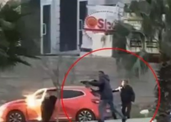 Sokak ortasındaki silahlı kavgaya 4 tutuklama