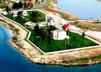 Süleyman Şah Türbesi eski yerine taşınacak mı?