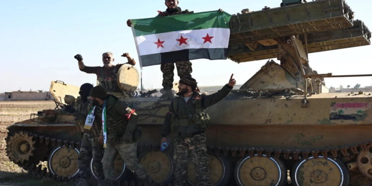 Suriye'de Muhalefetten Ortak Karar: 8 Aralık Milli Bayram İlan Edildi