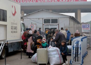 "Suriyeliden acil satılık" ilanlarında artış var; uzmanlar dolandırıcılara karşı uyardı
