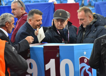 Trabzonspor'da Başkanlık Seçimi: Olağan Genel Kurulda İkinci Gün Başladı