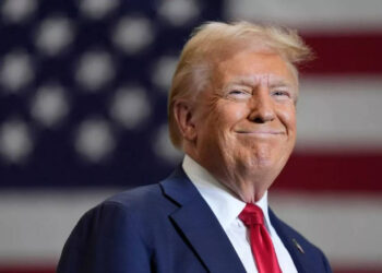 Trump'ın İlk Yurt Dışı Ziyareti Paris'e