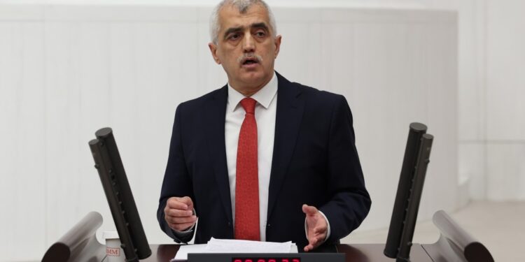 Türkiye’den İsrail’e giden gemilerin uydu görüntülerini gösterdi: Yalanlar burada bitti