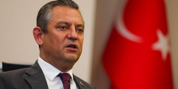 Türkiye'nin konumundan bile memnun olmadıkları için bu coğrafya ile ilgilenmek istemiyorlar