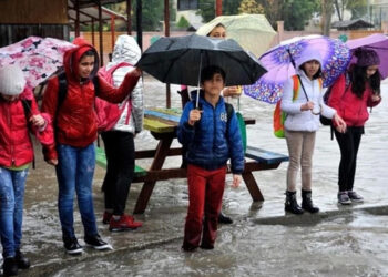 'Turuncu' Alarm Verilmişti: Artvin'de Okullar Tatil Edildi