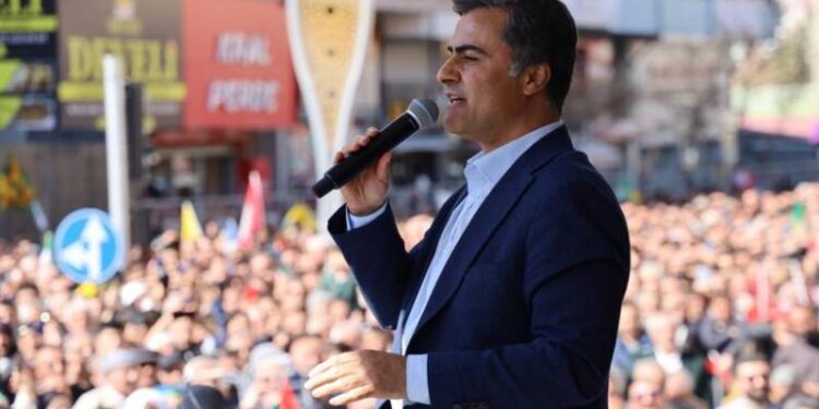 Van Büyükşehir Belediye Başkanı Abdullah Zeydan kimdir?