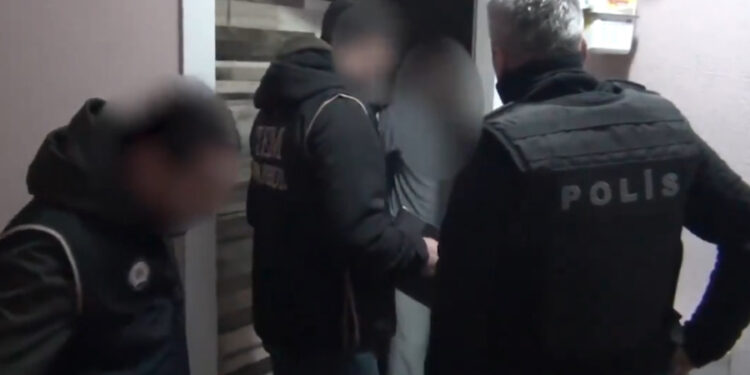 Yerlikaya’dan nefret operasyonlarında ‘gevşeme yok’ mesajı: Kapı ziline basıp ‘terör’ operasyonu yaptılar; 41 gözaltı