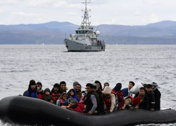 Yunanistan’da bir göçmen teknesi daha battı, en az 8 kişi hayatını kaybetti